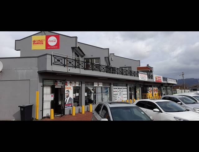 1,281M² BUSINESS CENTRE FOR SALE IN OTTERY
